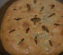 Пирог с нежной капустой и грецким орехом