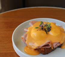 Бенедикт с мортаделлой