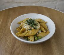 Паста с крабом и соусом биск