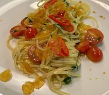 Спагетти алио-олио с боттаргой