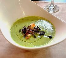 Крем-суп из брокколи с креветками