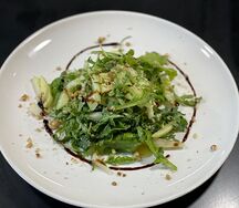 Зеленый салат Везувио