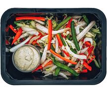 Салат с курицей под соусом Вителло тоннато