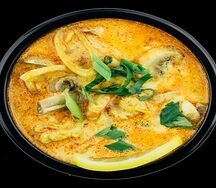 Том Ям с морепродуктами и рисом