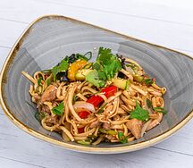 Вок лапша с курицей
