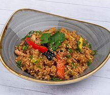 Вок с рисом и морепродуктами