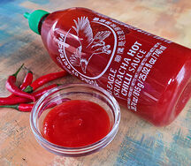 Соус Sriracha Hot Chilli Sauce