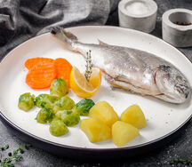 Дорадо на пару с овощами