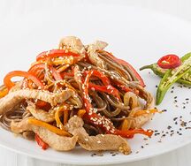 Удон с курицей