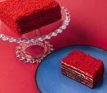 Целый торт Красный бархат