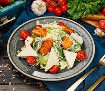 Салат Цезарь с курицей