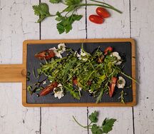 Veg Салат с моцареллой и томатами