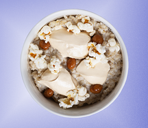 Овсяная каша с арахисовой пастой и поп-корном