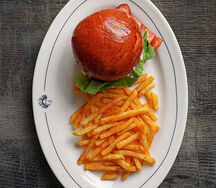 Бургер с лососем