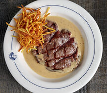 Антрекот, перечный соус