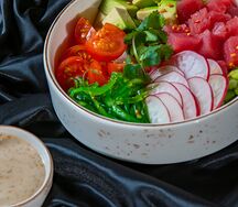 Поке с тунцом