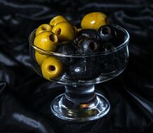 Оливки и маслины