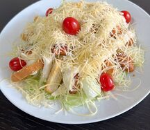 Салат Цезарь куриный