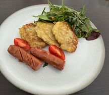 Хашбраун с дачными колбасками