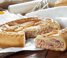 Рыбный пирог с горбушей и рисом