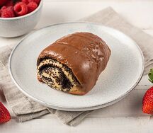 Булочка с маком