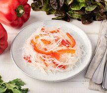 Салат с фунчозой