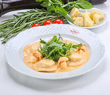 Равиоли с начинкой из морского волка