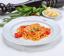 Спагетти с помидорами черри