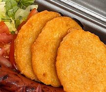 Картофельные драники со сметаной