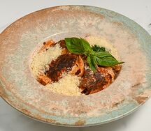 Паста с говядиной и белыми грибами