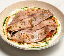 Салат с языком и аргентинскими огурцами