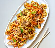WOK лапша с курицей