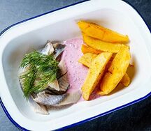Сельдь с луком и картофелем
