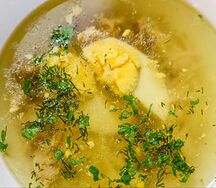 Куриный суп с вермишелью и яйцом