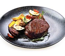 Говядина c картофельными дольками