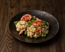 Оливье с раковыми шейками