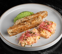 Тартар из сёмги, броколли, манго