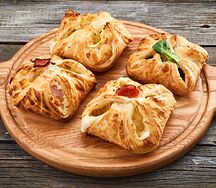 Слоеный пеновани с начинкой