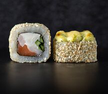 Big roll запечённый чесночный