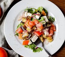 Салат с печеным баклажаном