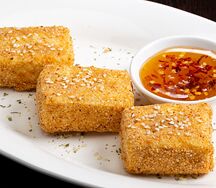 Сыр фета, жаренный с острым медом