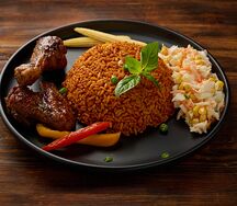 Нигерийский рис Джоллоф с курицей