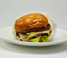 Двойной классический бургер