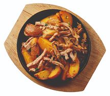 Жарёха с мясом и грибами