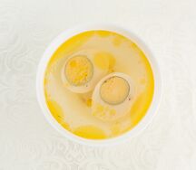 Бульон куриный с яйцом