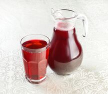 Морс из чёрной смородины и клубники