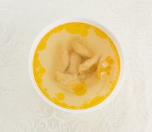 Бульон куриный с клёцками