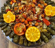 Арабская тарелка (рис, курица, долма, овощи BBQ)