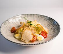 Цезарь с курицей
