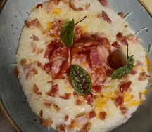 Ризотто с беконом и двумя сырами